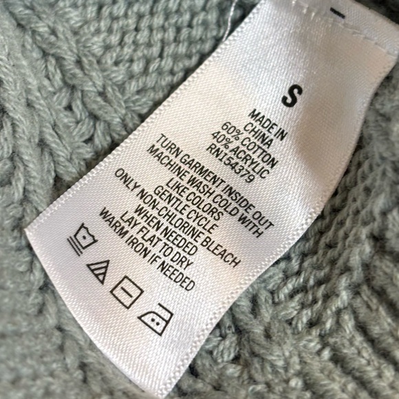 Aeropostale Sage Green Cropped Sweater. Women’s Size S. Long sleeve - Picture 7 of 8